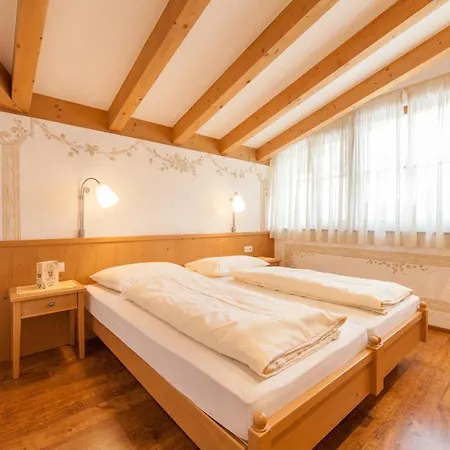 Δωμάτια σε οικογενειακή κατοικία Haus Zur Vogelweide Ντομπιάκο